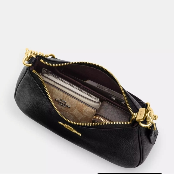 New! Teri Shoulder Bag in Signature Canvas - Picture 3 of 9